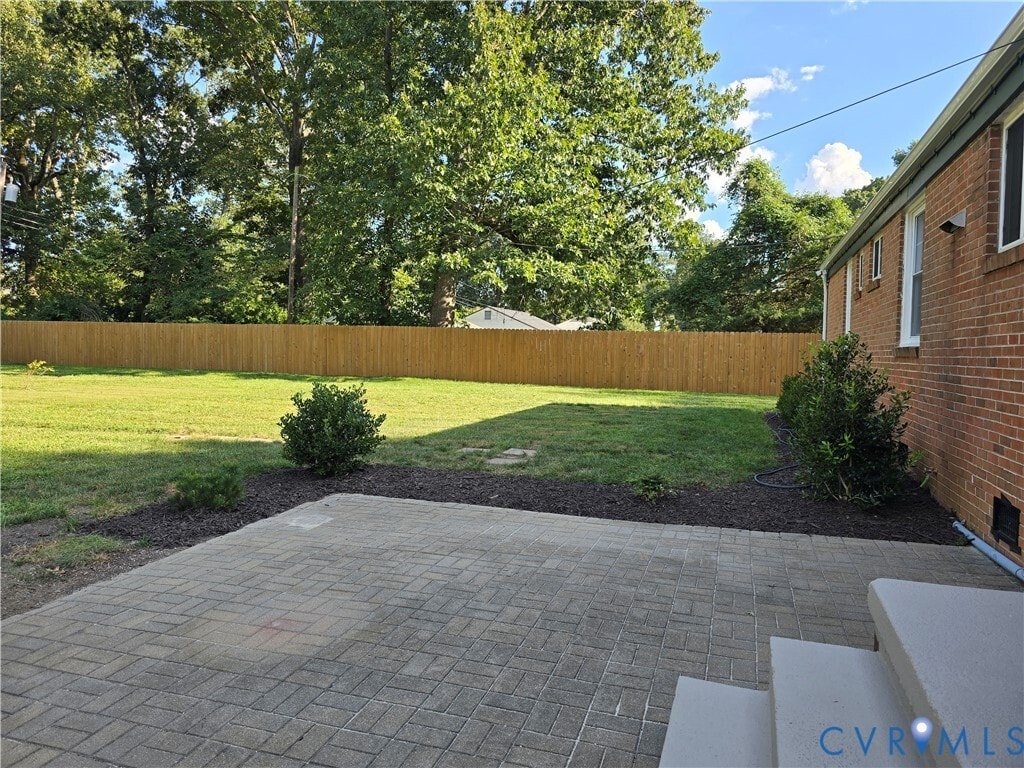 Building Photo - 7998 Wynbrook Ln
