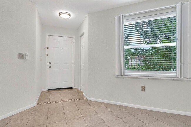 Building Photo - 3032 Parkway Blvd
