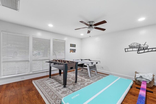 Building Photo - 3607 Laurel Ledge Ln