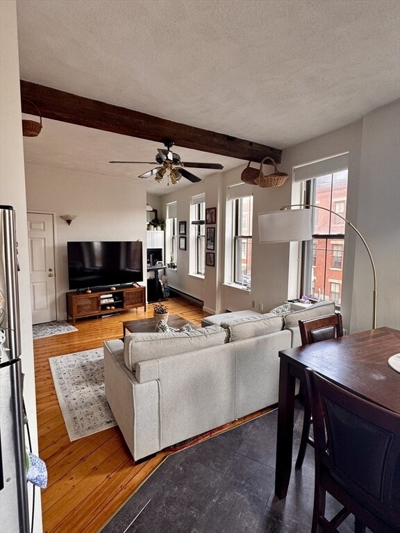 Building Photo - 26 Beacon St