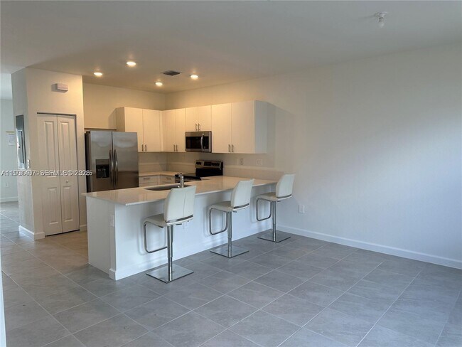 Building Photo - 11767 SW 246 Terrace