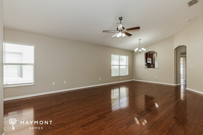 Building Photo - 911 Seminole Sky Dr