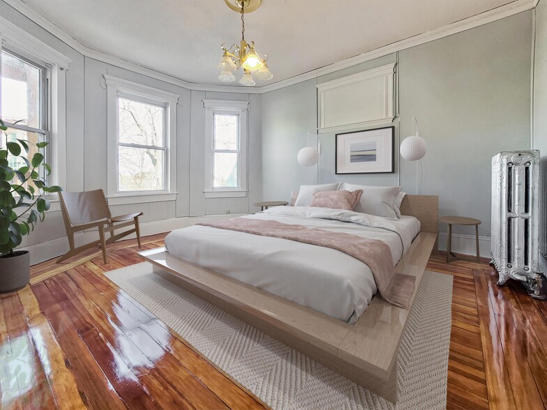 Building Photo - 110 Howland St