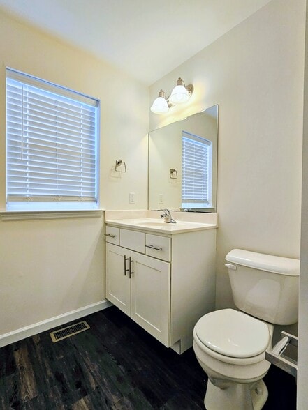 Building Photo - 24 Howard Dr