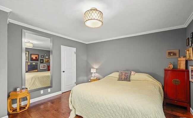 Building Photo - 12938 Valleyheart Dr