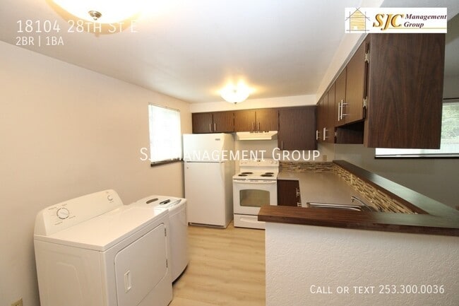 Building Photo - Two Bedroom for Rent on Driftwood Point, L...