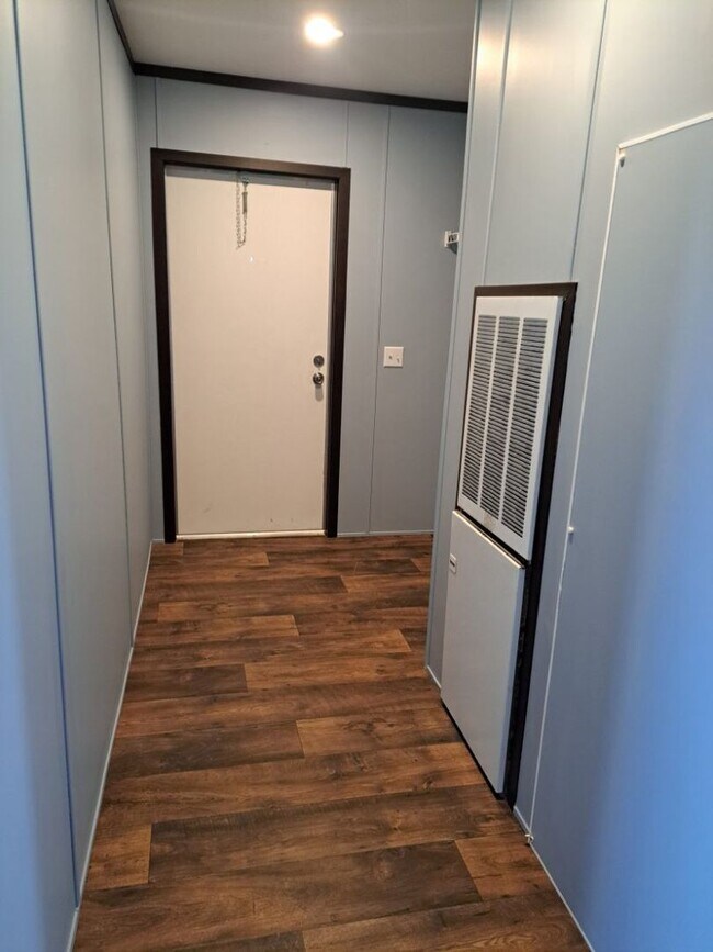 Building Photo - New 3-Bed, 2-Bath! SUMMER SPECIAL-LIMITED ...