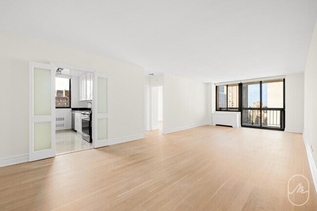 Building Photo - 2 bedroom in New York NY 10023