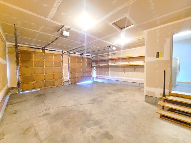 Building Photo - $3,250- 5 Bed / 3 Bath Beautiful Home in Upper South Hill