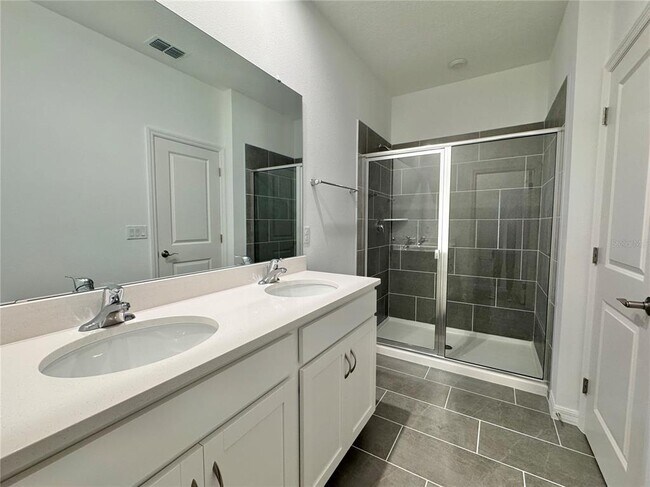 Building Photo - 313 Platform Ln