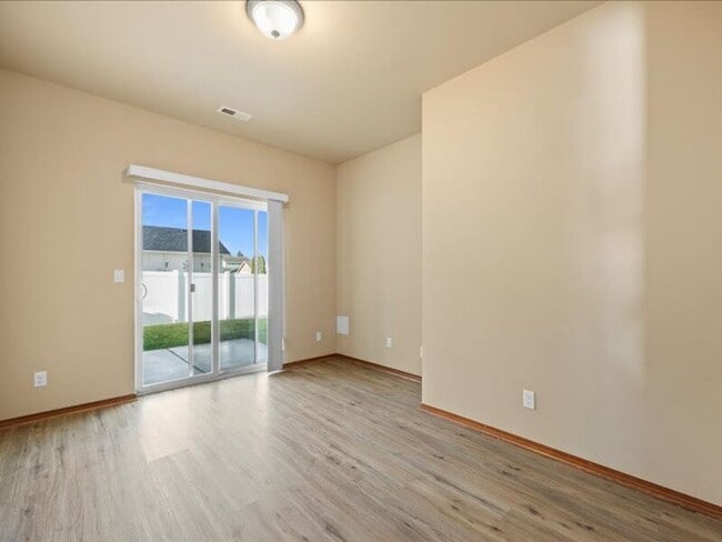 Building Photo - 540 Fort St