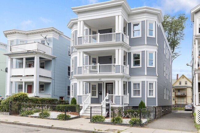 Building Photo - 60 Lithgow St