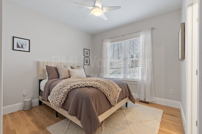 Building Photo - 57 Old Brook Rd