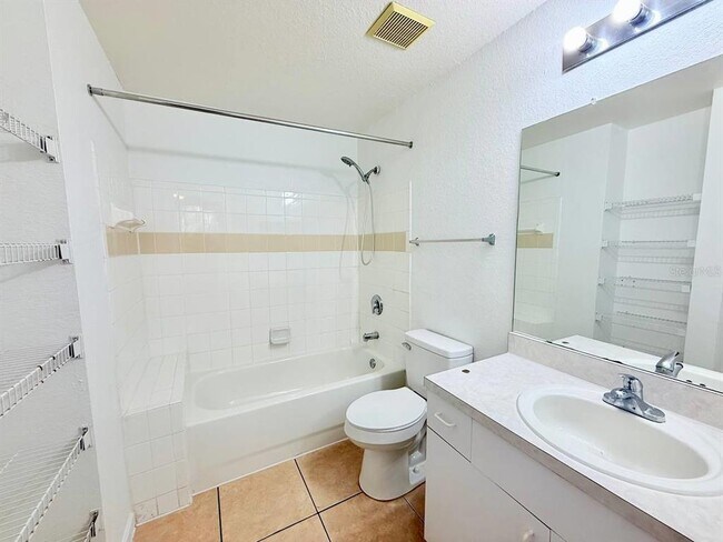 Building Photo - 17112 Carrington Park Dr