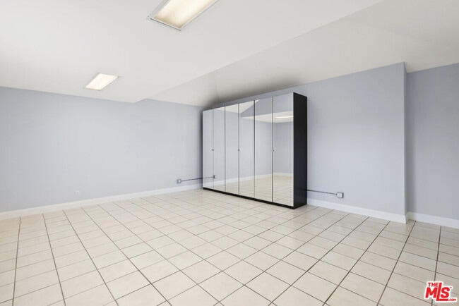 Building Photo - 2515 7th St