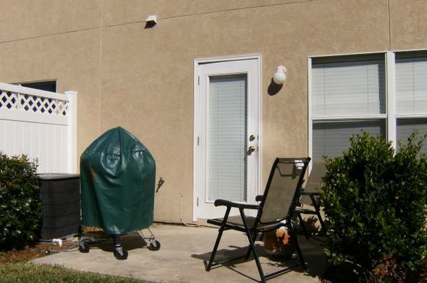 Building Photo - 1500 Calming Water Dr