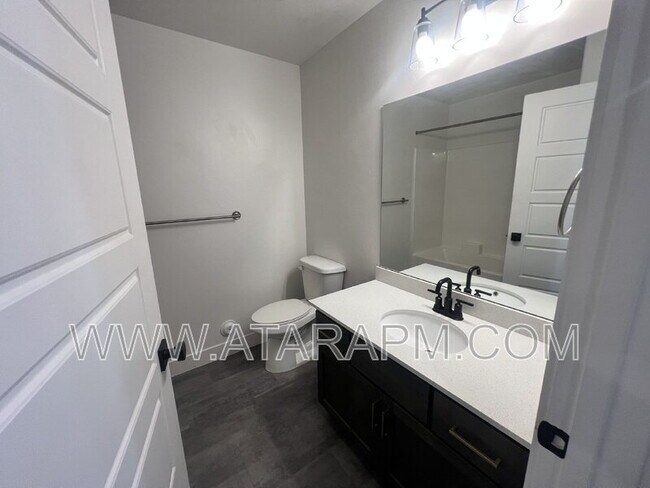 Building Photo - 543 S 1020 W