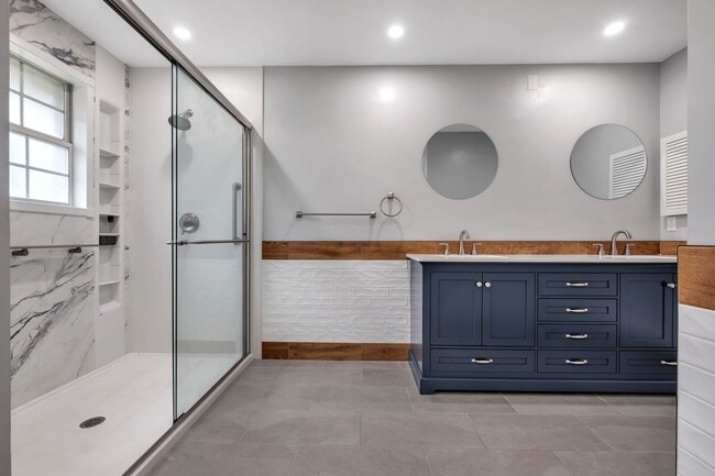 Building Photo - Killearn Estates 4 Bedroom Brick Home