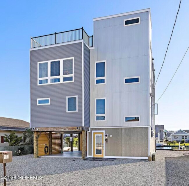 Building Photo - 110 N Ensign Dr