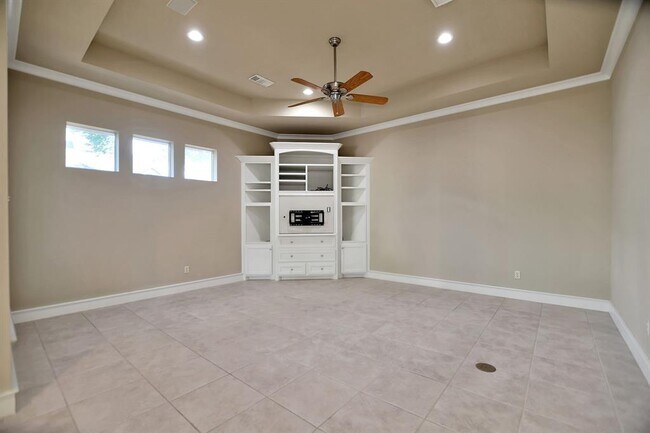 Building Photo - 6615 Butler Oaks Ct