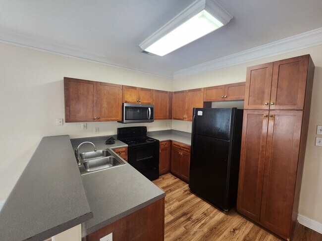 Building Photo - 130 Artisan Pl