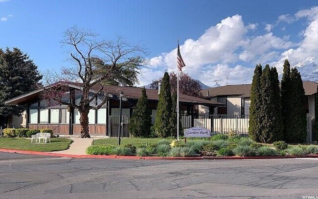 Primary Photo - 175 Garden Park Dr