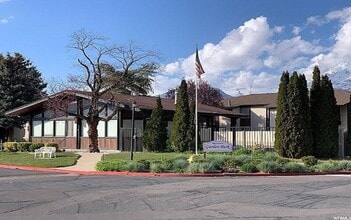 Building Photo - 175 Garden Park Dr