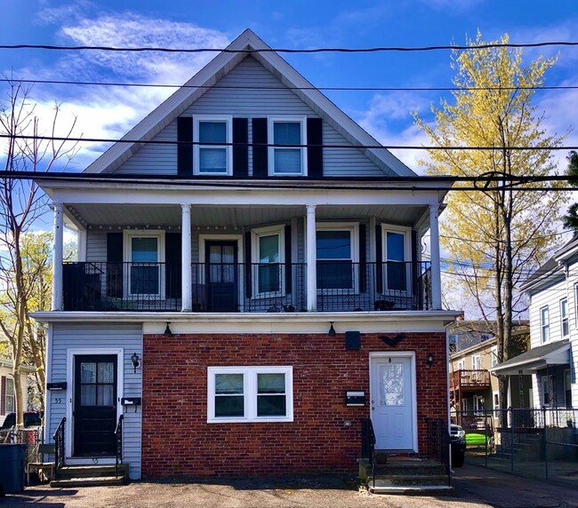 Building Photo - 55 Brown St