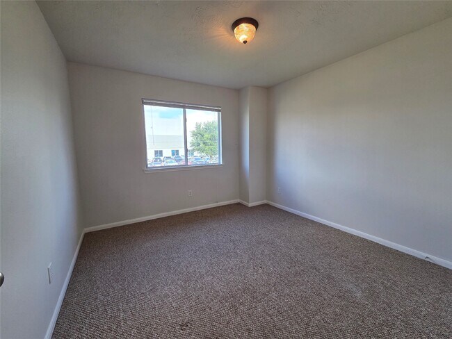 Building Photo - 10903 Windfern Lakes St