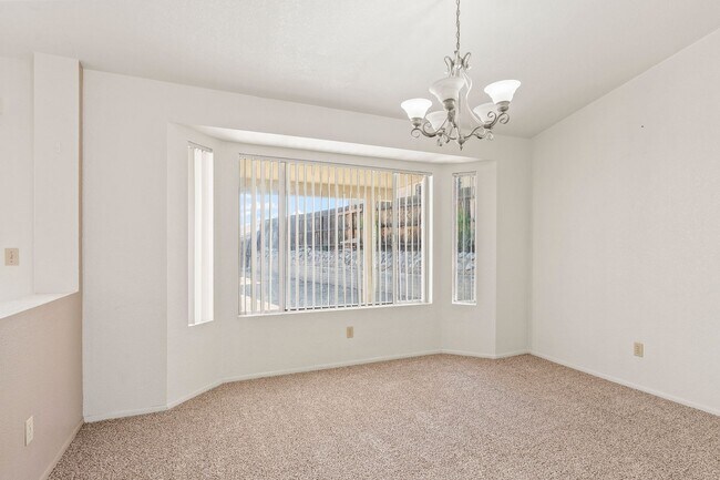 Building Photo - 2616 W Kassandra Pl