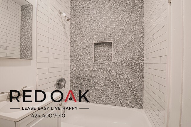 Building Photo - 1056 Normandie Ave