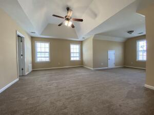 Building Photo - 1120 Hunters Cove