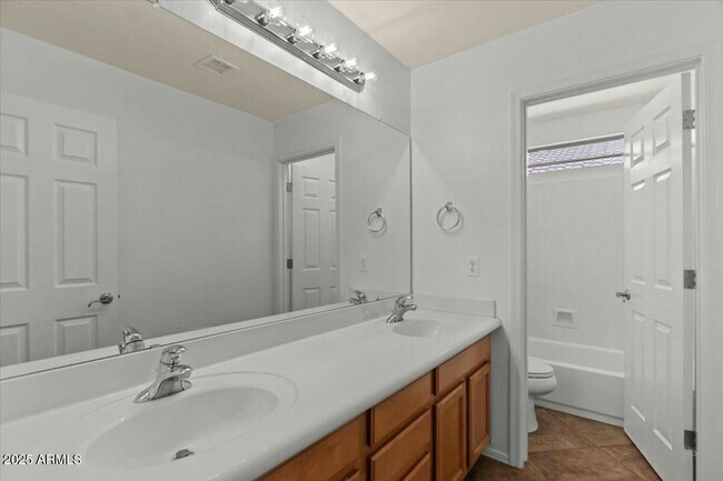 Building Photo - 17750 W Watson Ln