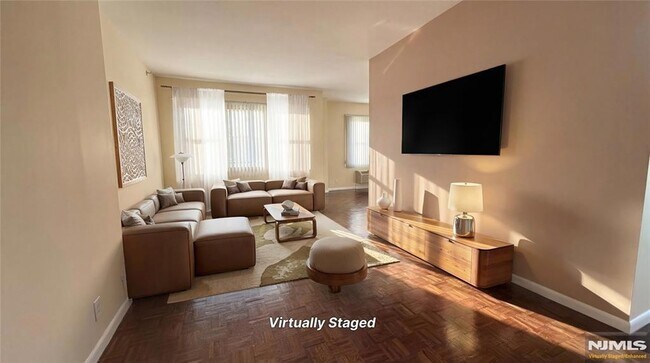 Building Photo - 326 Prospect Ave