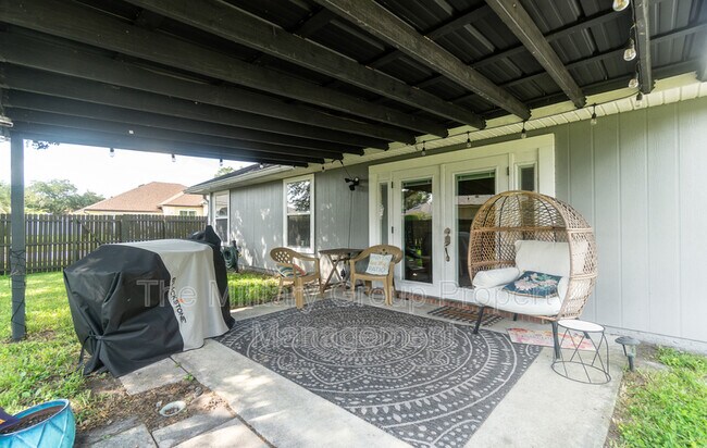 Building Photo - 14215 Sea Eagle Dr