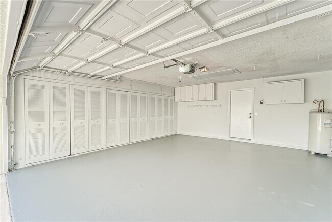 Building Photo - 1326 Idlewood Dr