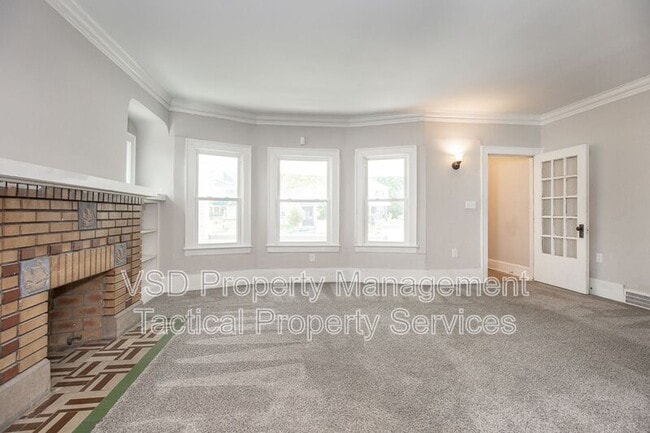 Building Photo - 3692 E 147th St