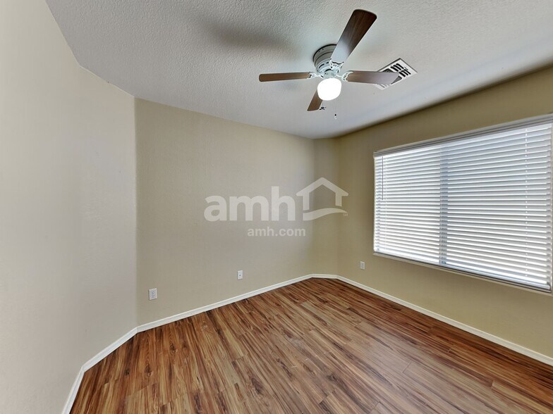 Building Photo - 25788 W Nancy Ln