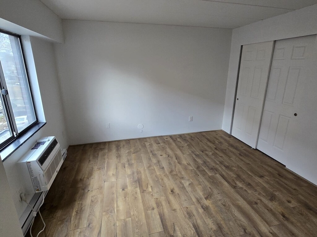 Building Photo - 125 Pleasant St