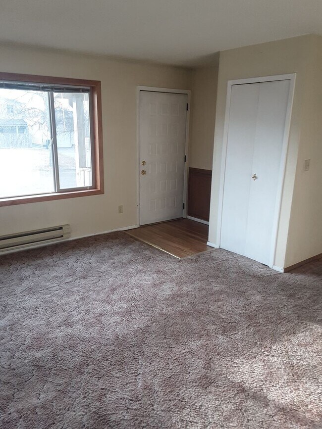 Primary Photo - 6962 Winchester Dr