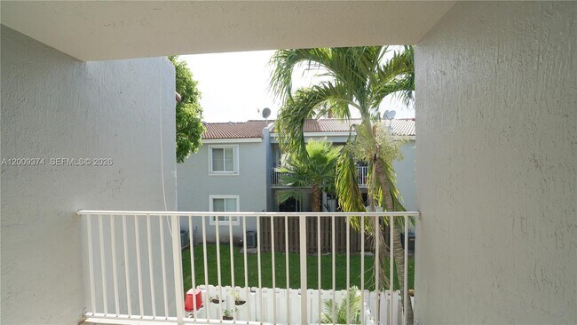 Building Photo - 4752 NW 114th Ave
