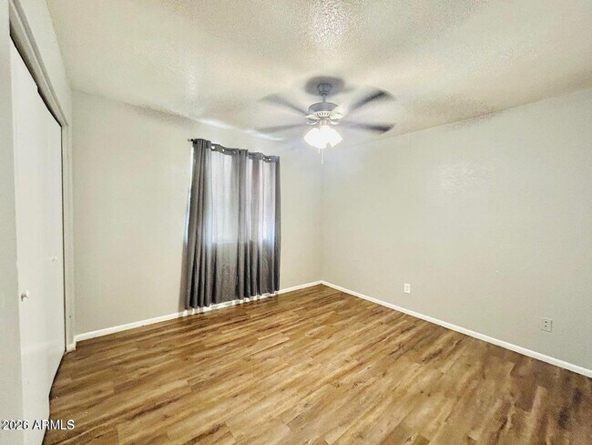 Building Photo - 240 S Doran