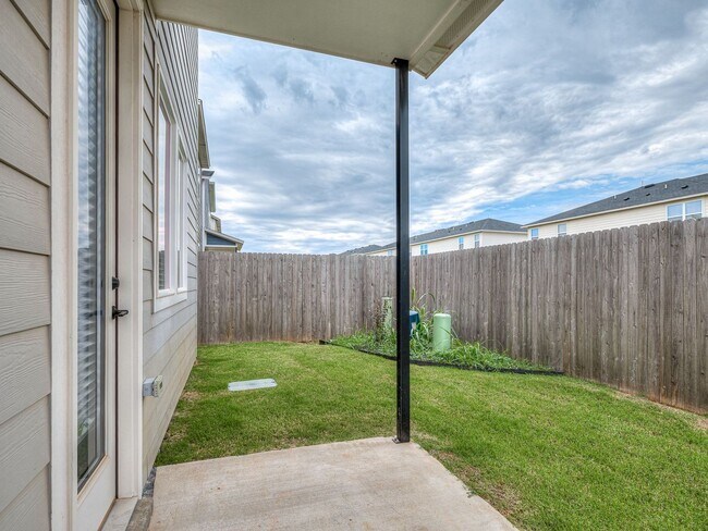 Building Photo - Beautiful New Construction Home in Edmond/Oklahoma City