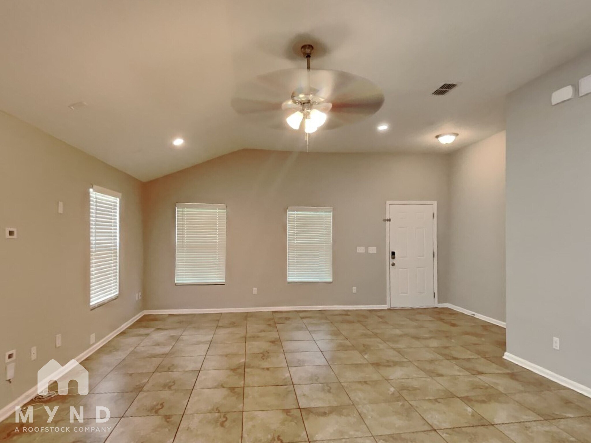 Building Photo - 3995 Emilio Ln