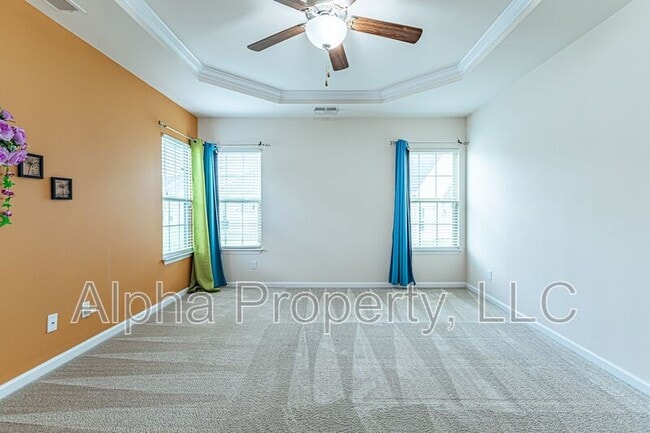 Building Photo - 106 Middleby Way
