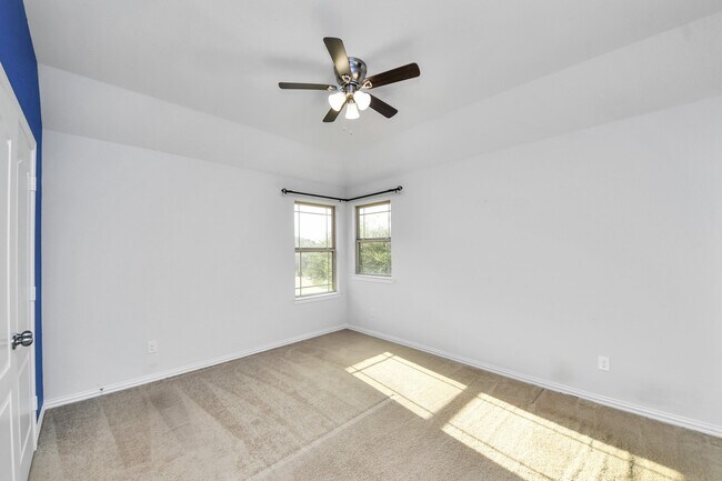 Building Photo - 23714 Via Viale Dr