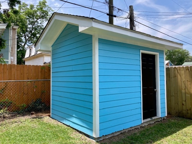 Lockable Shed for Bike Storage - 1223 E Waldburg St