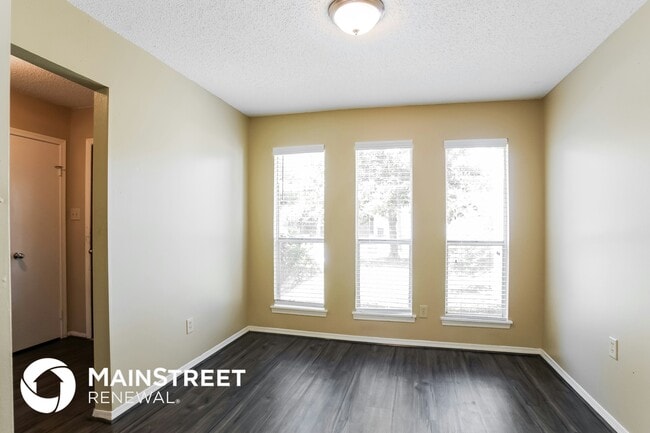 Building Photo - 3719 Lemon Tree Ln