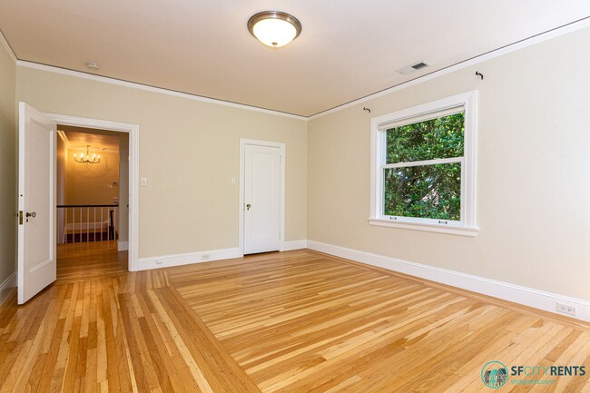 Building Photo - Pacific Heights: Remodeled Single Family H...