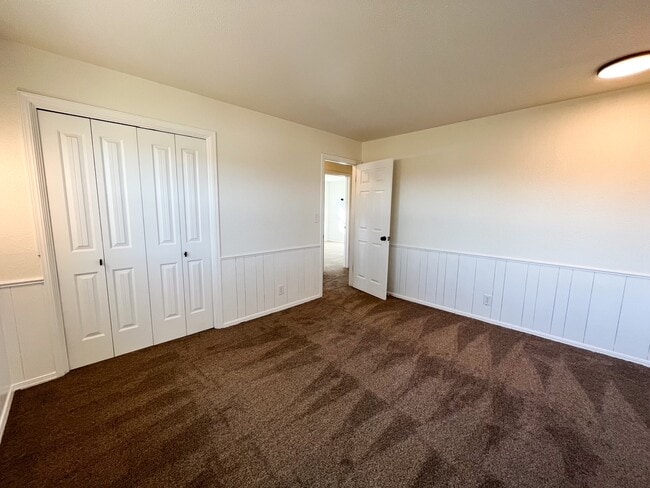 Building Photo - 2908 N Santa Fe Ave